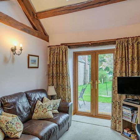 Wren Cottage Rudyard ภายนอก รูปภาพ