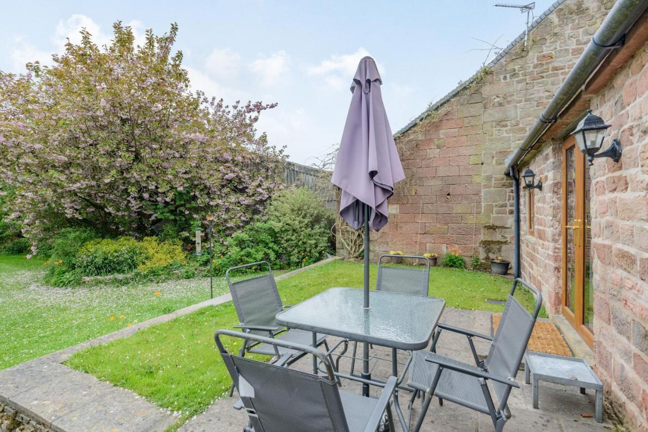 Wren Cottage Rudyard ภายนอก รูปภาพ